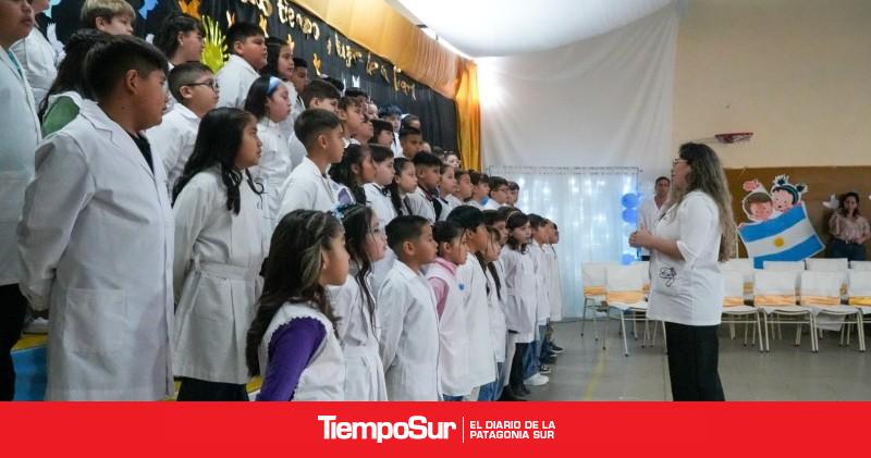 Comenzaron los actos de Promesa de Lealtad a las Banderas Nacional y Provincial