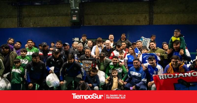 Entregaron materiales deportivos a la Liga Norteña de Fútbol de los Barrios