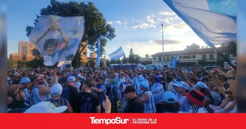 Impresionante banderazo argentino en la previa del duelo ante Austria