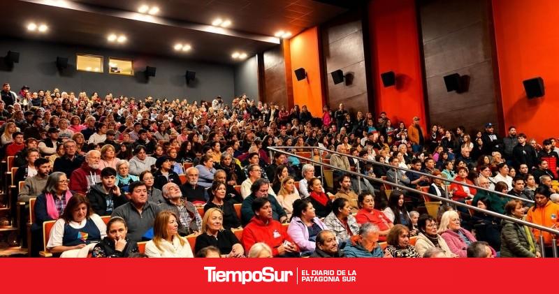 Nuevo Centro Cultural en El Calafate: artistas y vecinos acompañaron la presentación del proyecto