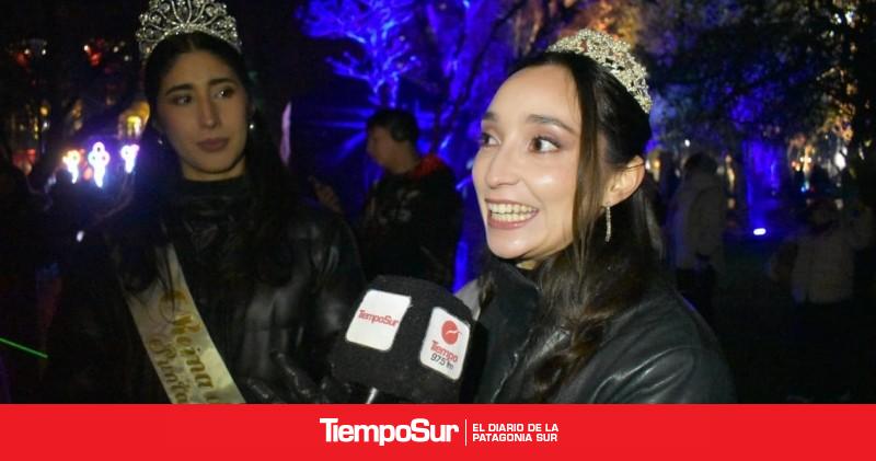Exreinas del Carnaval de Invierno acompañaron el inicio del Patagonia Light Festival