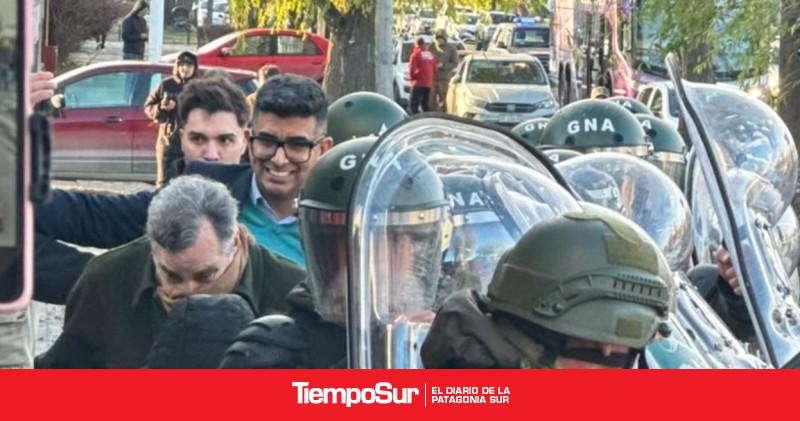 Jairo Guzmán tildó de estúpidos a quienes escracharon el foro