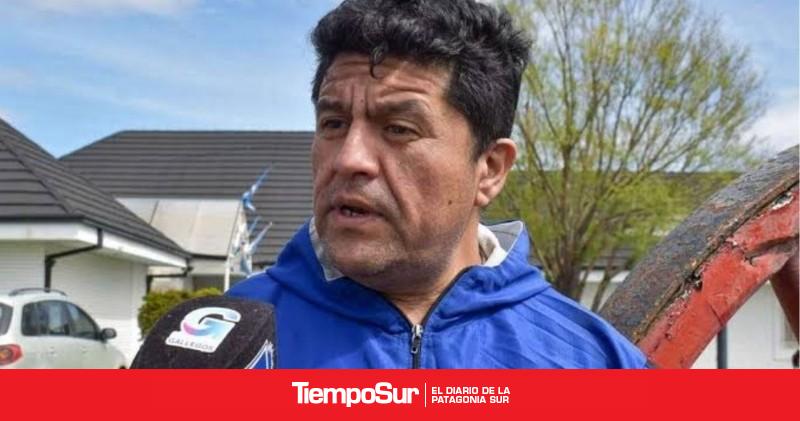 Alvarado: "No es un pozo hecho de forma natural como los que hay aquí en las reservas"
