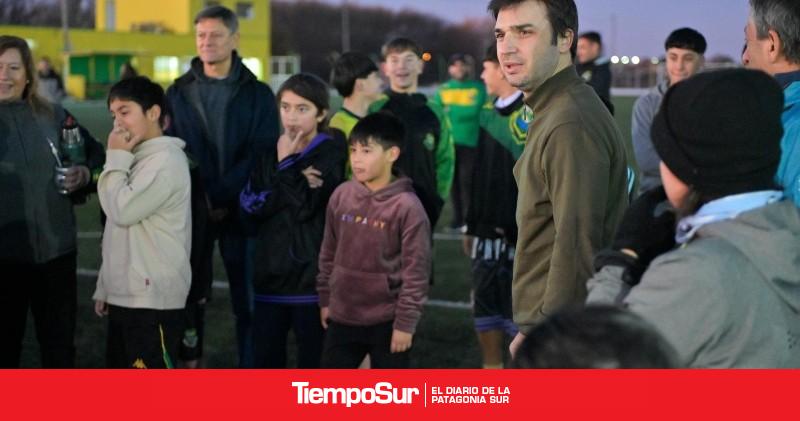 Torres destacó las obras de ampliación y puesta en valor del Club Defensores de la Ribera