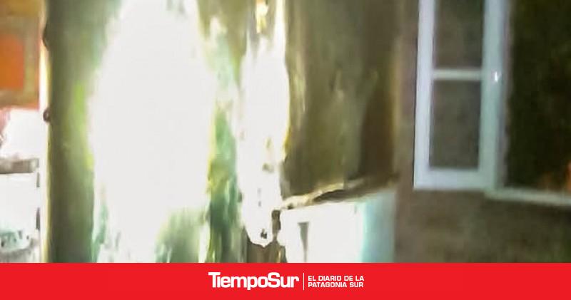 Una falla en la heladera provocó un incendio