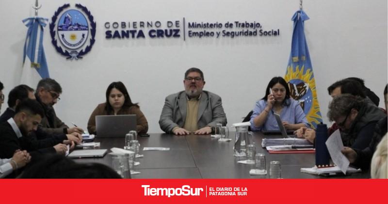 Por mayoría, se aprobó un aumento salarial acumulado del 17,8% y volver a discutir en octubre