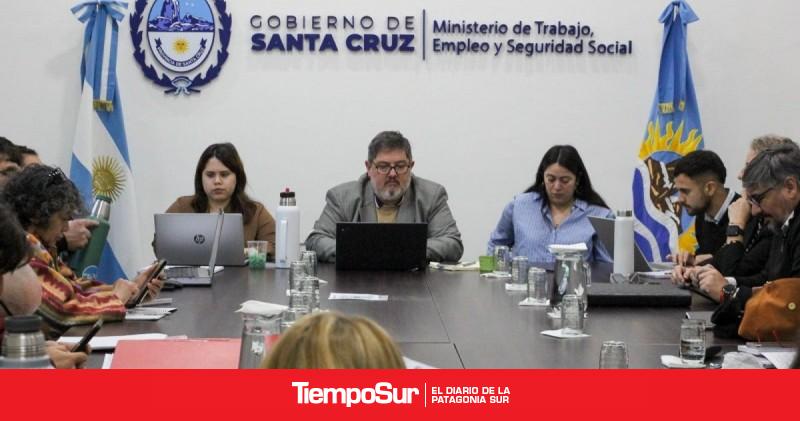 Salud: el Gobierno acordó una mejora salarial del 17,9% y reabrirá la paritaria en octubre