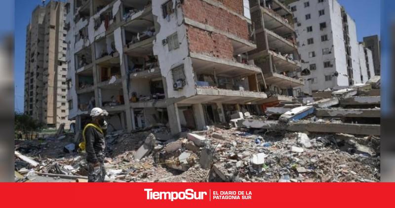 Venezuela: los socorristas continúan trabajando sin descanso