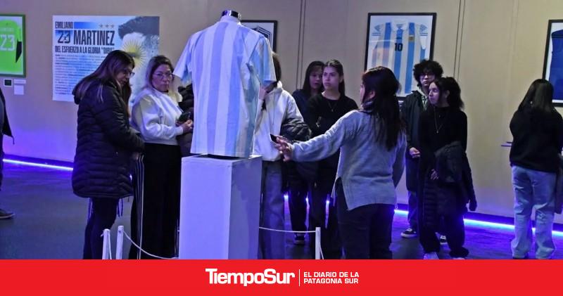 Gran acompañamiento del público a la muestra Pasión y Gloria