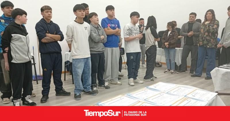 El Centro de Promoción de Derechos hizo entrega de certificados de sus talleres de oficio