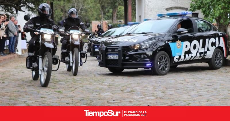 Detuvieron a dos policías por un presunto robo durante un control