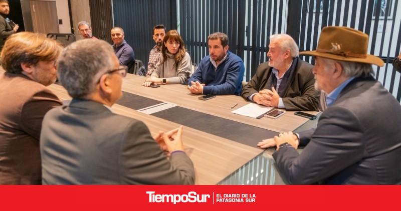 El Municipio entregó equipamiento de alta tecnología a la UNPSJB