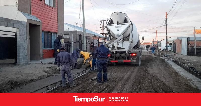Avanza la construcción de cordones cuneta en el barrio Juan Pablo II
