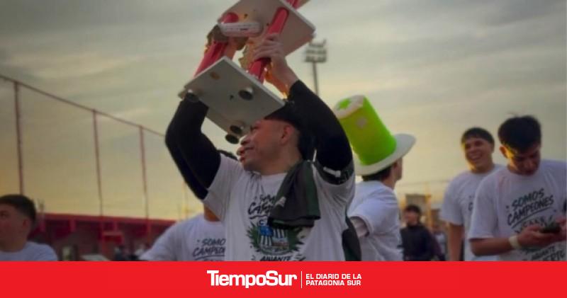 Argentinos del Sur se coronó campeón invicto de la Liga de El Calafate