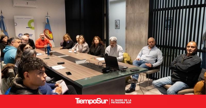 El Municipio brindó los avances del diagnóstico territorial a los vecinos afectados por el cerro Hermitte