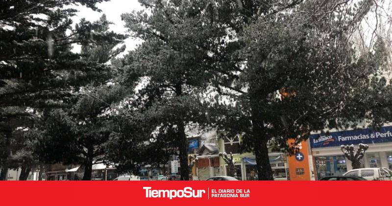 Rige la obligación de limpiar nieve y hielo en los frentes de viviendas y comercios