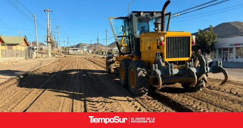 El Municipio continúa con las tareas de mejoramiento vial en los distintos barrios