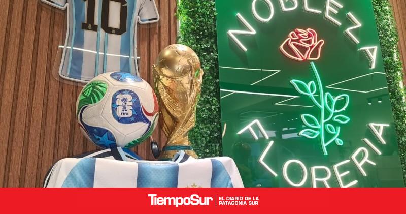Florería Nobleza lanzó un sorteo con la Copa del Mundo, una camiseta y una pelota de la Selección