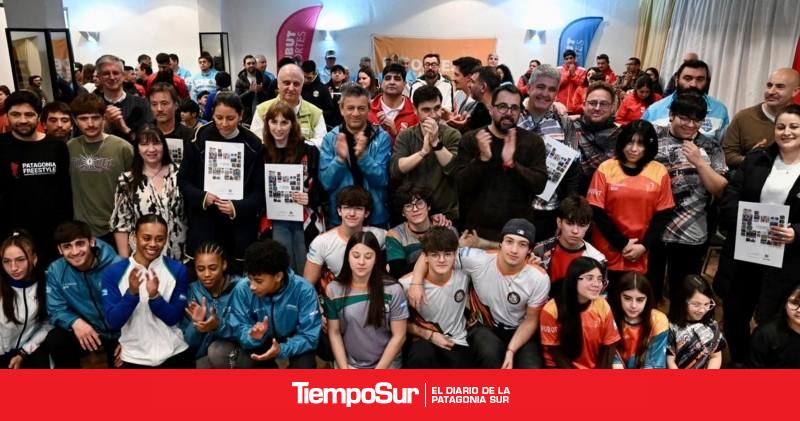 Torres entregó aportes a instituciones deportivas de Esquel