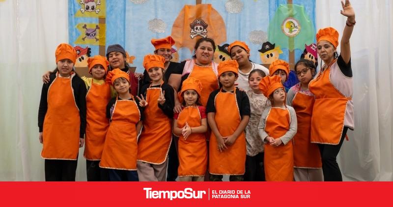 Más de 40 chicos participan del Taller Cocineritos