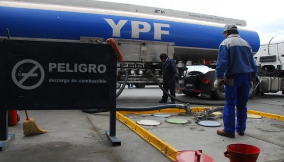 YPF es la mayor proveedora de combustible en Santa cruz. 