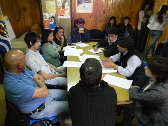 Satisfacción de las partes integrantes por esta primera reunión paritaria. (Gentileza Patagonia nexo)