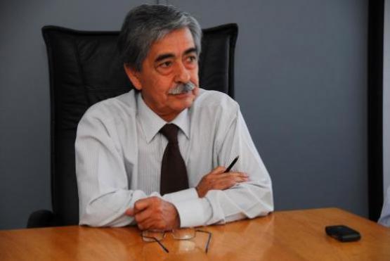 José Vera, interventor de la Caja de Servicios Sociales. 