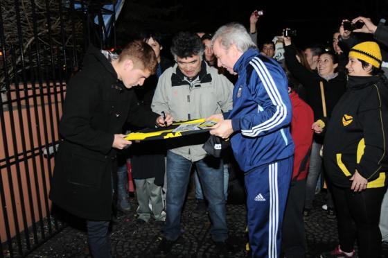 “El colo” Gil visitó al Gobernador Peralta . 