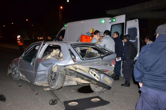 El conductor es asistido por medicos de la ambulancia (Foto: C.R.)