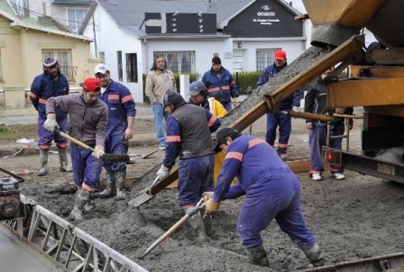 Pavimento en calle Estrada (Foto prensa municipal)