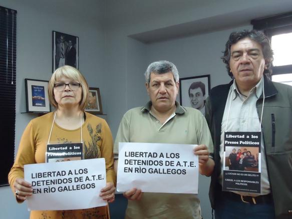  Los familiares de los detenidos de ATE exigen su liberación.