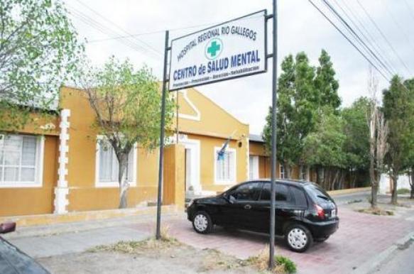 Hasta anoche el hombre permanecía internada en el Centro de Salud Mental.