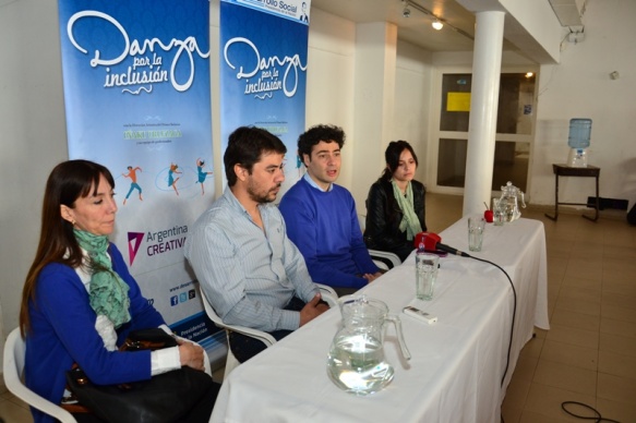 Conferencia de prensa y presentación del proyecto. (C.R)