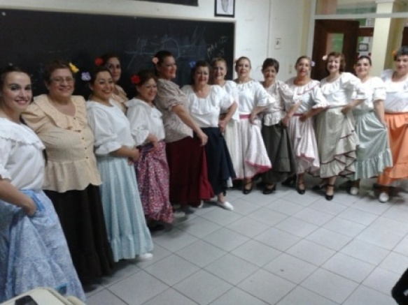 Grupo del Taller de Folklore para Adultos del Orkeke trabajó durante todo el año 