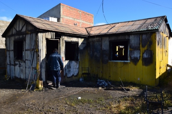 EL fuego consumió la vivienda(Foto: C.Robledo).