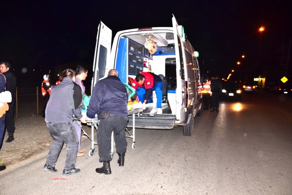 El policia herido fue llevado al nosocomio local(Foto C. Robledo)