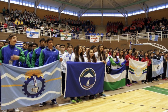 Santa Cruz nunca se prepara bien para los juegos, ni forma deportistas de alto rendimiento.