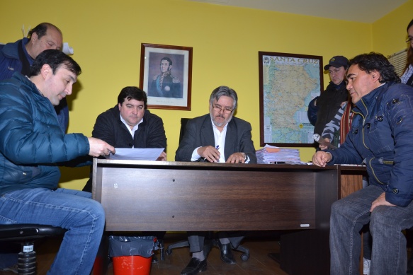 Grasso y Mansilla ayer, en el encuentro desarrollado en el municipio. 