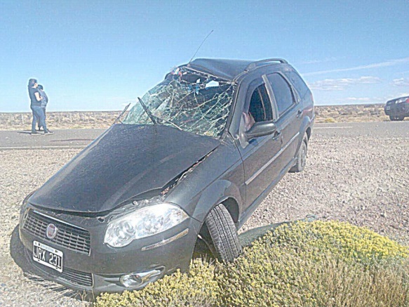 Así terminó el Fiat Palio siniestrado ayer (Foto: FM El Portal)