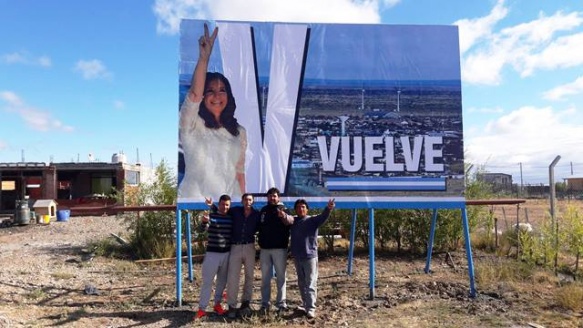 La gigantografía de Cristina que sugiere su vuelta en un año electoral.