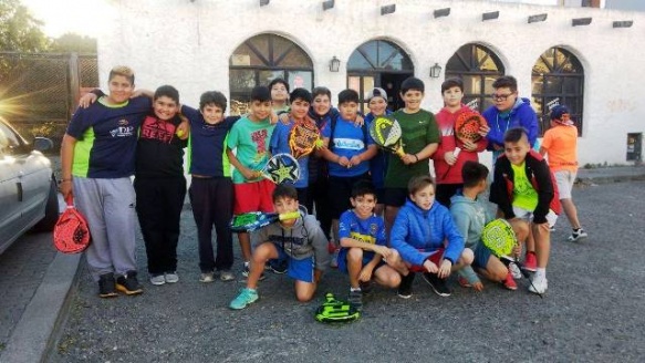 Los chicos posaron felices para la foto.