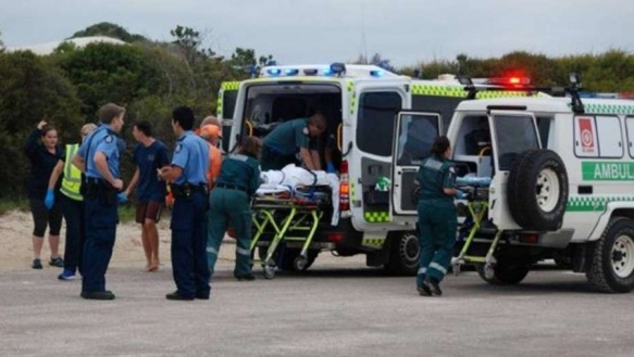 Una chica de 17 años , víctima de un tiburón mientras surfeaba en Esperance, Australia. (smh.com.au)  1 de 4