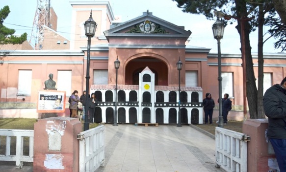 Las actividades se realizaron fuera de Casa de Gobierno. (Fotos: C.R.). 