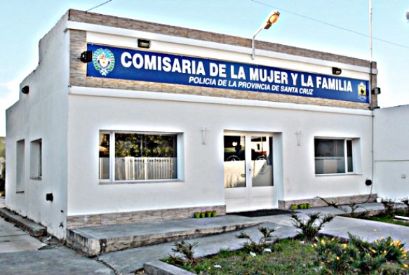 La Comisaría de la Mujer y la Familia se encuentra en la calle Bartolomé Mitre 170. 