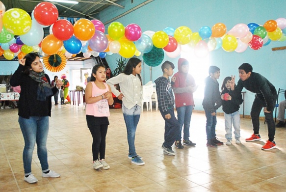 Adultos y niños se divirtieron por igual. (Foto: J.C.C) 