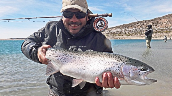 La pesca sólo está permitida durante las horas de luz diurna.